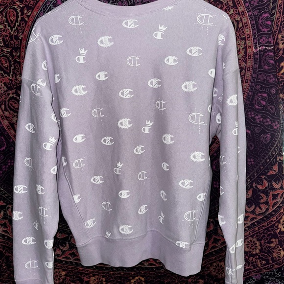 Champion Lavender Crewneck with Crowns - Picture 3 of 6
